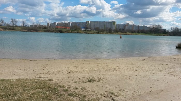 Badeteich Hirschstetten im Sommer